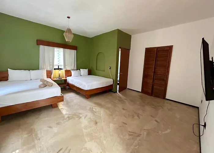 Private 3 Floors Building * Playa del Carmen
